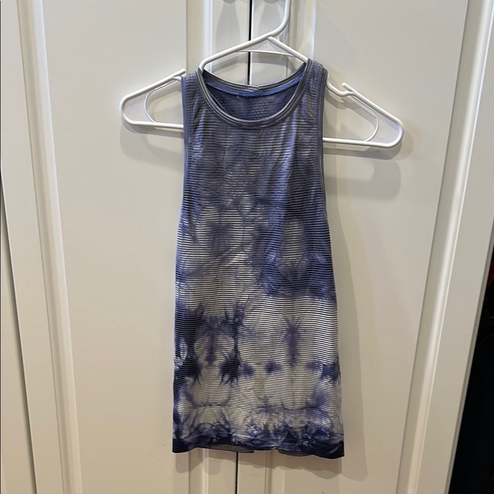 Lululemon high neck swiftly tank, size 4